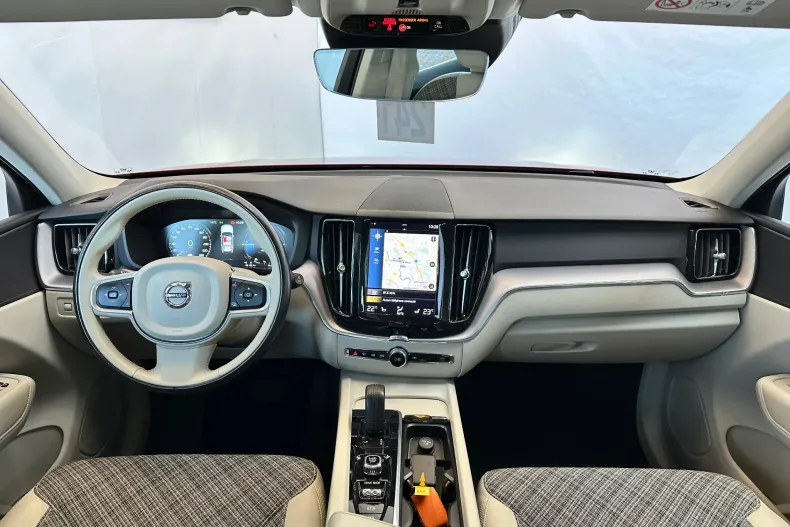 Volvo XC60 din 2021 cu 159.232 km - oferta VOL184143 - foto 6