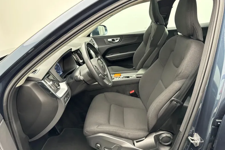 Volvo XC60 din 2021 cu 107.975 km - oferta VOL184144 - foto 7