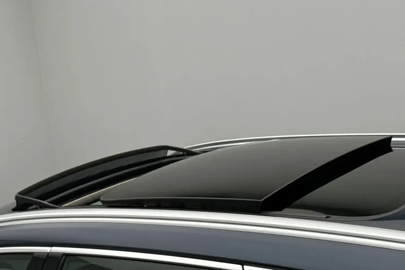 Volvo XC60 din 2021 cu 107.975 km - oferta VOL184144 - foto 12