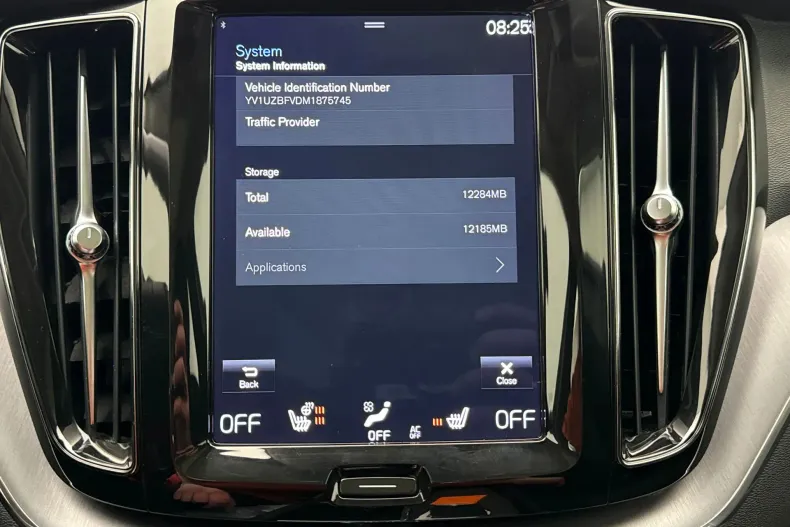 Volvo XC60 din 2021 cu 107.975 km - oferta VOL184144 - foto 14