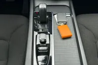 Volvo XC60 din 2021 cu 107.975 km - oferta VOL184144 - foto 24