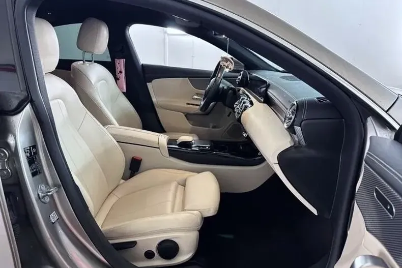 Mercedes-Benz CLA (Clasa CLA) din 2020 cu 76.498 km - oferta MER184145 - foto 7