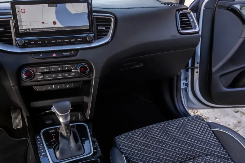 Kia XCeed din 2022 cu 3.800 km - oferta KIA184152 - foto 19