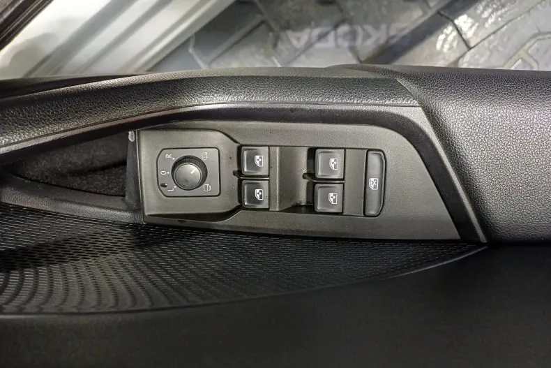 Skoda Octavia din 2021 cu 96.664 km - oferta SKO184159 - foto 7