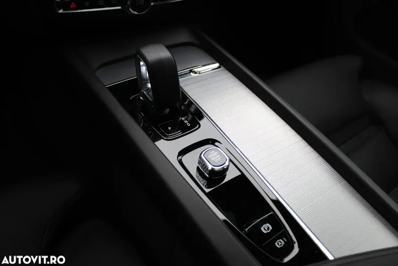 Volvo V60 din 2025 cu 500 km - oferta VOL184162 - foto 12