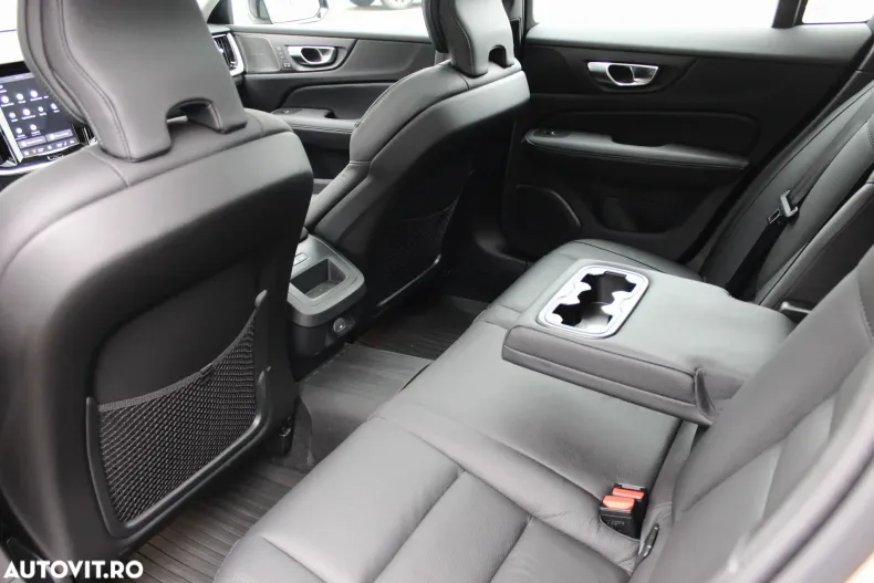 Volvo V60 din 2025 cu 500 km - oferta VOL184162 - foto 34