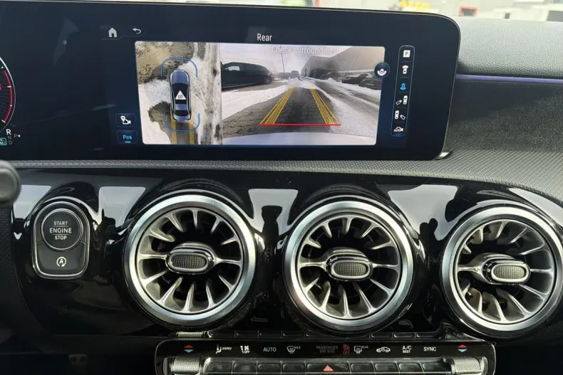 Mercedes-Benz A 200 (Clasa A) din 2024 cu 31.196 km - oferta MER184164 - foto 18