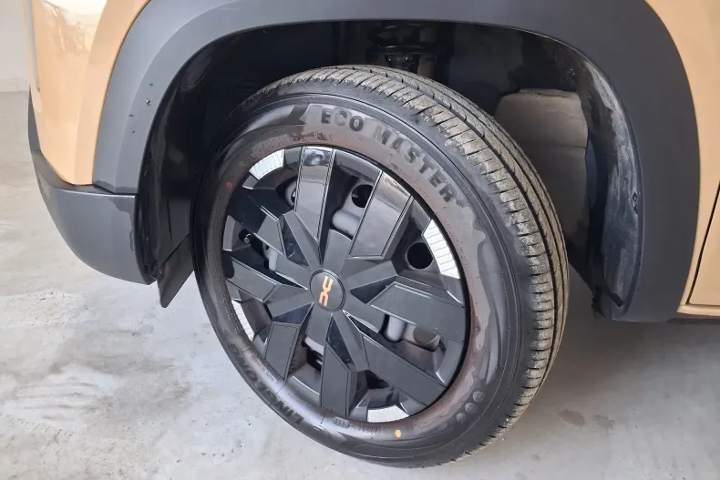 Dacia Spring din 2024 cu 4.555 km - oferta DAC184167 - foto 4