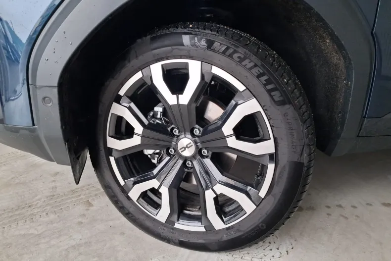 Dacia Bigster din 2025 cu 12.556 km - oferta DAC184168 - foto 4