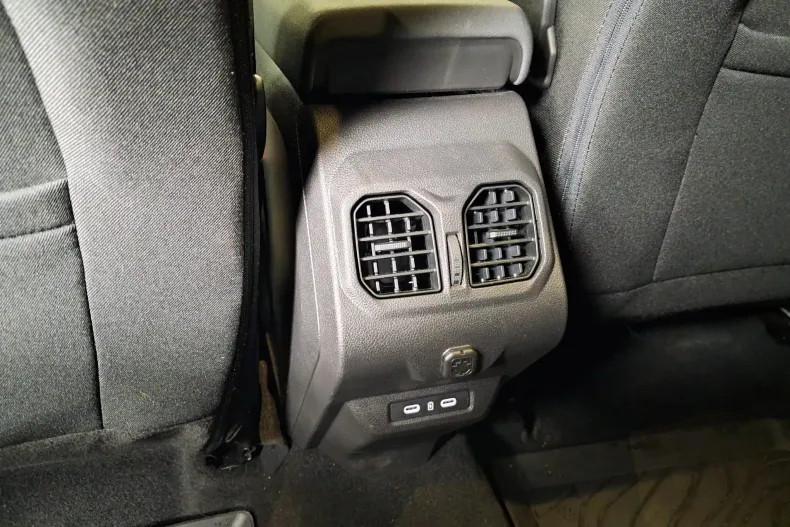 Dacia Bigster din 2025 cu 12.556 km - oferta DAC184168 - foto 18