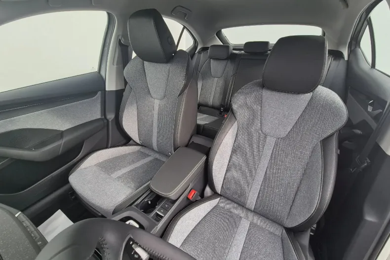 Skoda Octavia din 2025 cu 500 km - oferta SKO184169 - foto 10