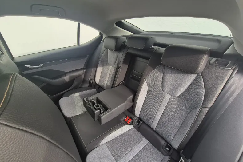 Skoda Octavia din 2025 cu 500 km - oferta SKO184169 - foto 11