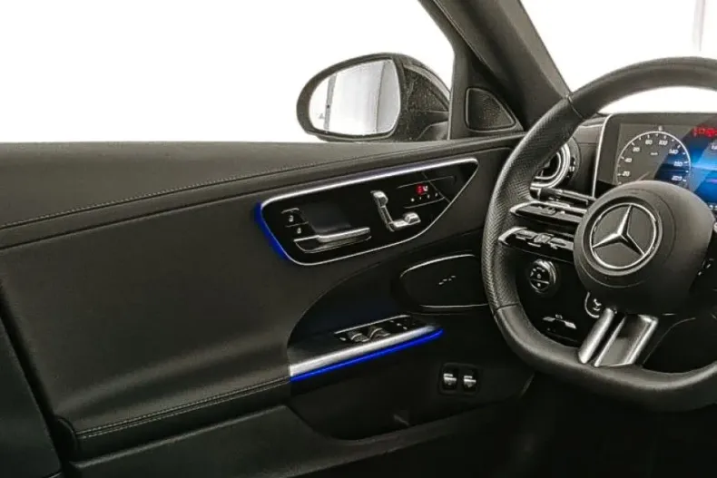 Mercedes-Benz C din 2025 cu 7.364 km - oferta MER184172 - foto 6