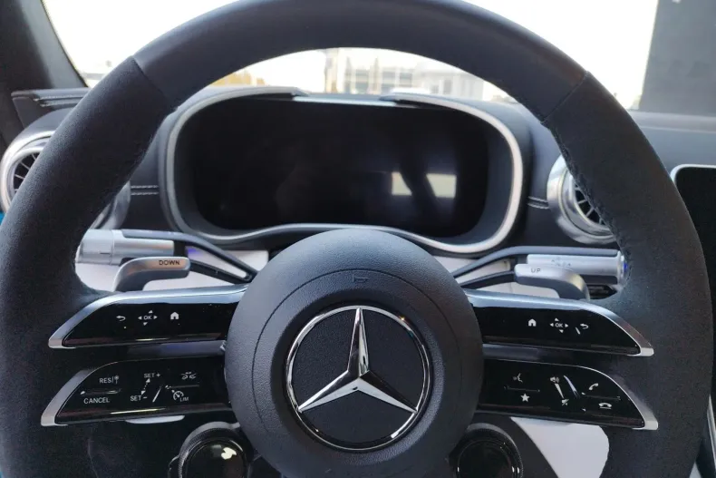 Mercedes-Benz SL din 2023 cu 7.050 km - oferta MER184175 - foto 9