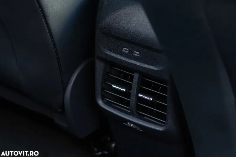 Ford Explorer din 2024 cu 3.500 km - oferta FOR184177 - foto 18