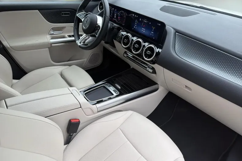 Mercedes-Benz GLA din 2024 cu 19.535 km - oferta MER184188 - foto 19