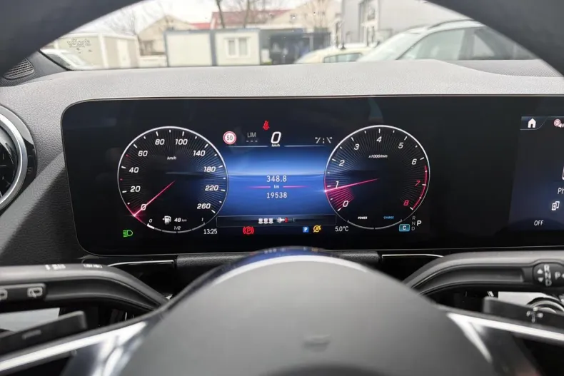 Mercedes-Benz GLA din 2024 cu 19.535 km - oferta MER184188 - foto 21