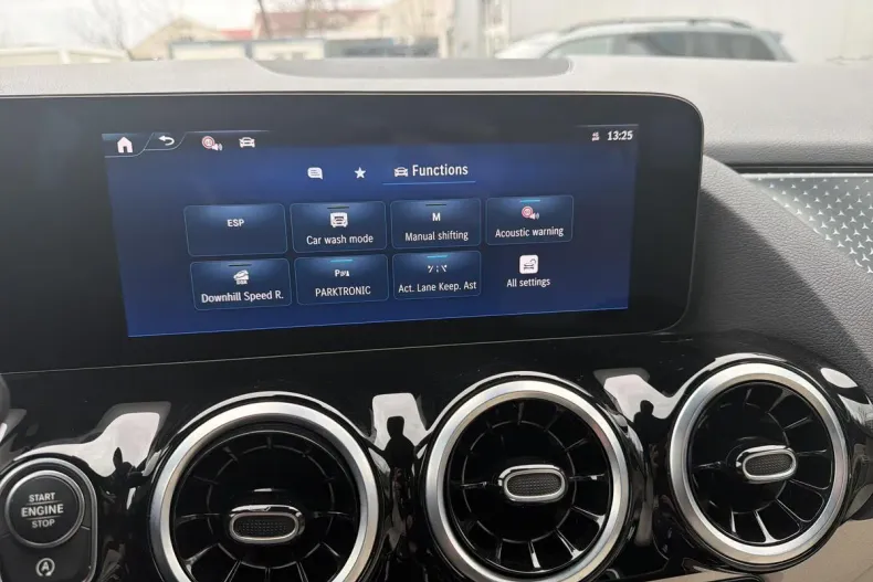 Mercedes-Benz GLA din 2024 cu 19.535 km - oferta MER184188 - foto 22