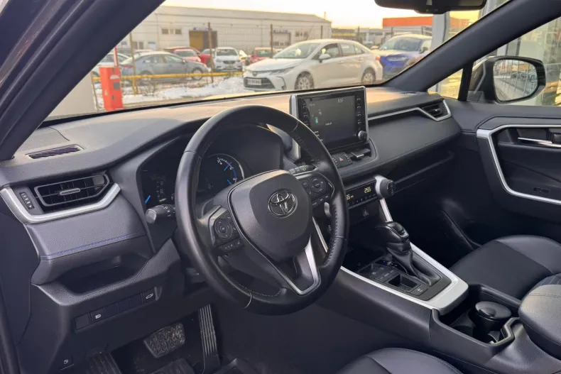 Toyota RAV4 din 2021 cu 82.618 km - oferta TOY184193 - foto 10