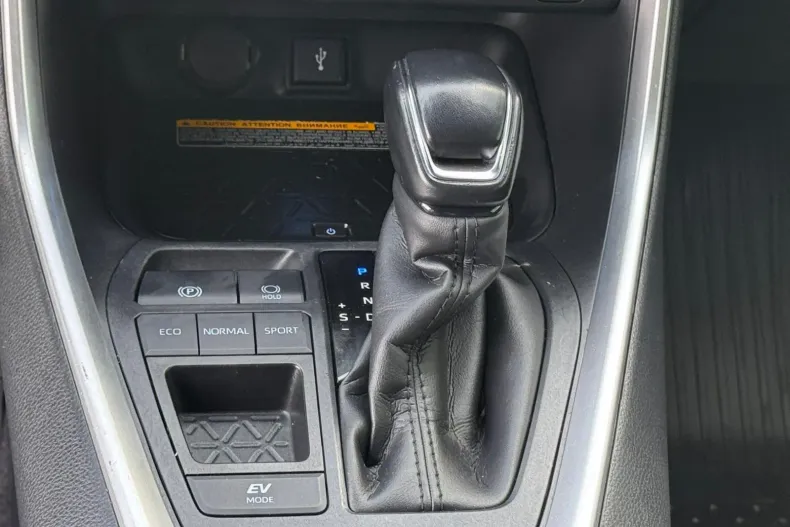 Toyota RAV4 din 2021 cu 82.618 km - oferta TOY184193 - foto 16