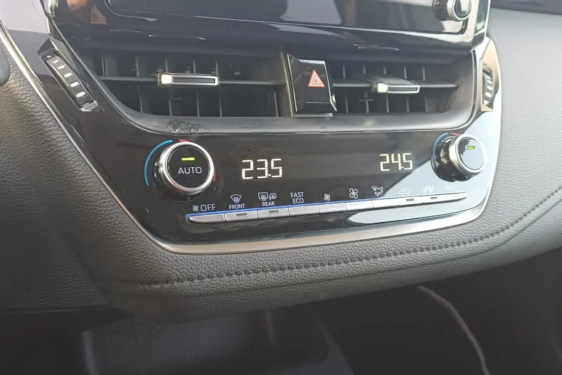 Toyota Corolla din 2021 cu 82.601 km - oferta TOY184194 - foto 21