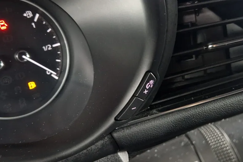 Mazda 3 din 2023 cu 35.005 km - oferta MAZ184199 - foto 17