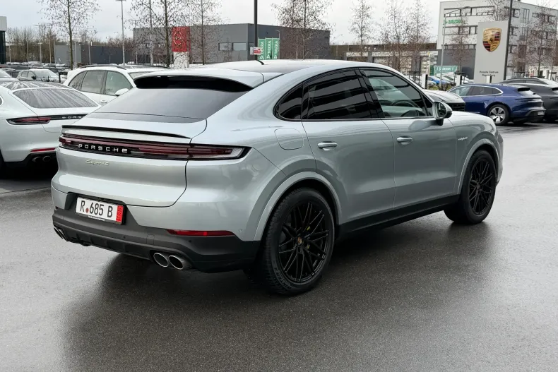 Porsche Cayenne Coupe din 2024 cu 30.500 km - oferta POR184200 - foto 4