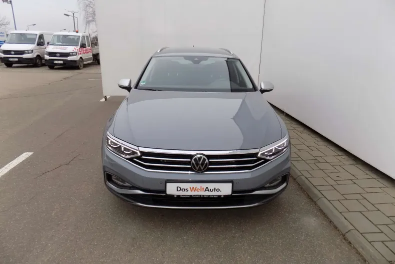 Volkswagen Passat Alltrack din 2022 cu 56.683 km - oferta VOL184203 - foto 8