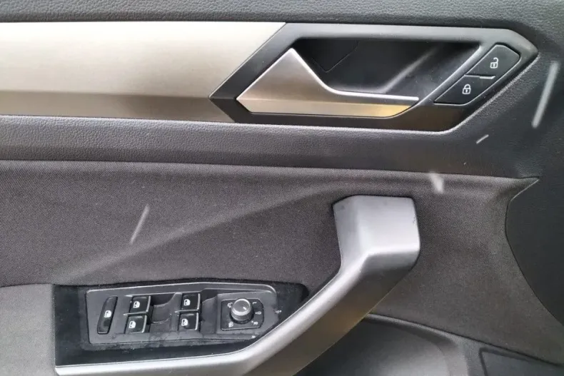 Volkswagen T-Roc din 2021 cu 52.844 km - oferta VOL184212 - foto 13