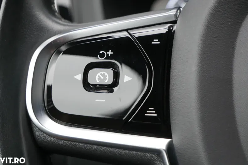 Volvo XC60 din 2020 cu 154.604 km - oferta VOL184221 - foto 33