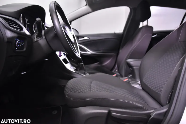 Opel Astra din 2020 cu 71.775 km - oferta OPE184230 - foto 21