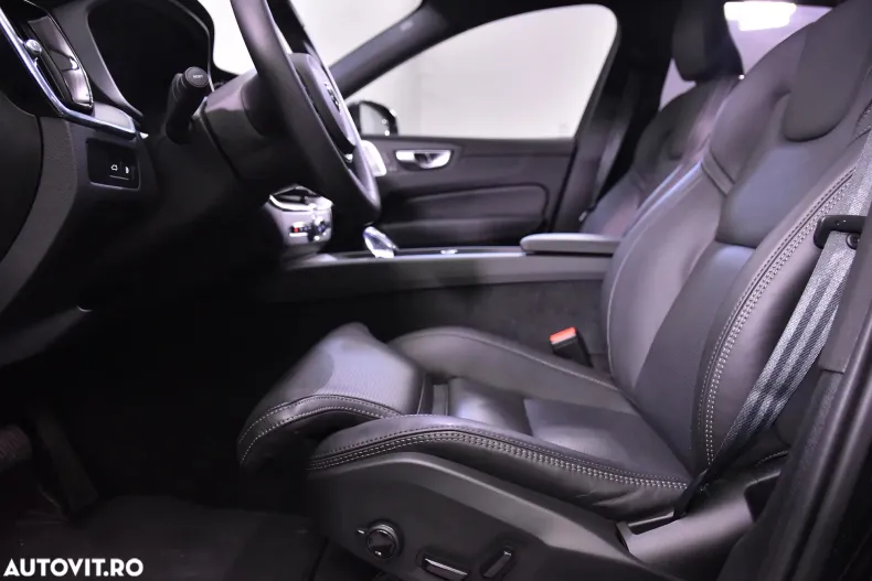 Volvo XC60 din 2024 cu 3.542 km - oferta VOL184238 - foto 24