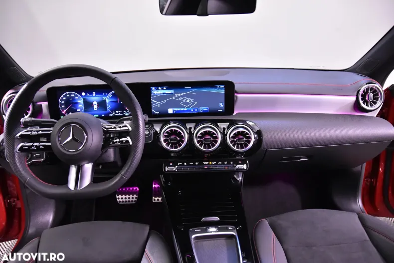 Mercedes-Benz CLA (Clasa CLA) din 2024 cu 10.650 km - oferta MER184243 - foto 10