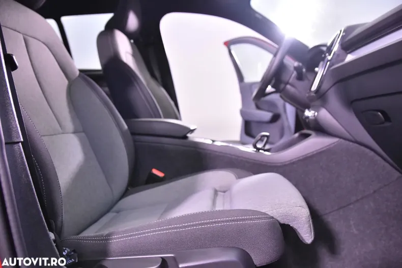 Volvo XC40 din 2024 cu 36.074 km - oferta VOL184244 - foto 11