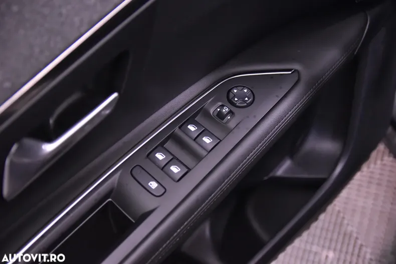 Peugeot 3008 din 2020 cu 80.769 km - oferta PEU184245 - foto 13