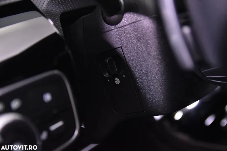 Mercedes-Benz CLA (Clasa CLA) din 2025 cu 15.253 km - oferta MER184285 - foto 17