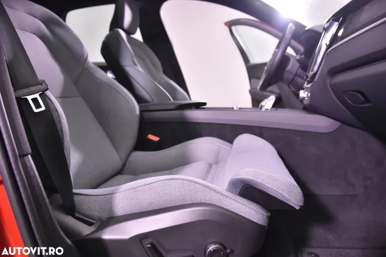 Volvo XC60 din 2021 cu 123.891 km - oferta VOL184287 - foto 11