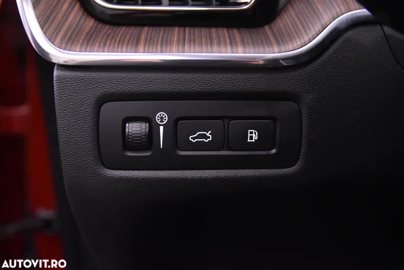 Volvo XC60 din 2021 cu 123.891 km - oferta VOL184287 - foto 15
