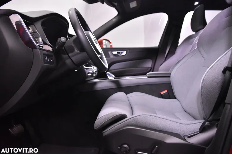 Volvo XC60 din 2021 cu 123.891 km - oferta VOL184287 - foto 22