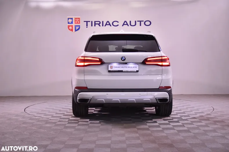 BMW X5 (Seria X) din 2022 cu 67.642 km - oferta BMW184321 - foto 4