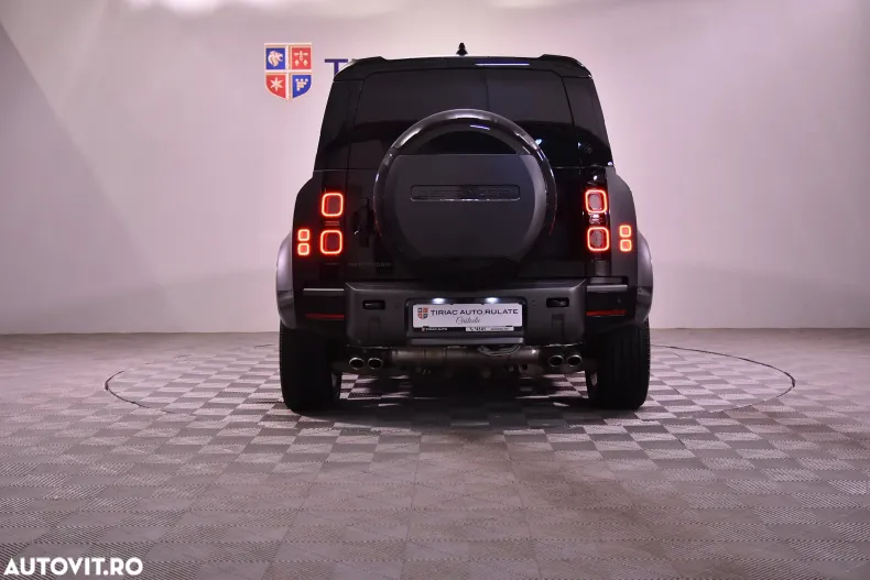 Land Rover Defender din 2024 cu 33.823 km - oferta LAN184333 - foto 4