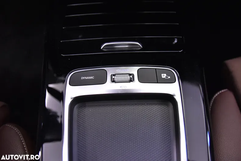 Mercedes-Benz CLA (Clasa CLA) din 2024 cu 20.047 km - oferta MER184340 - foto 17