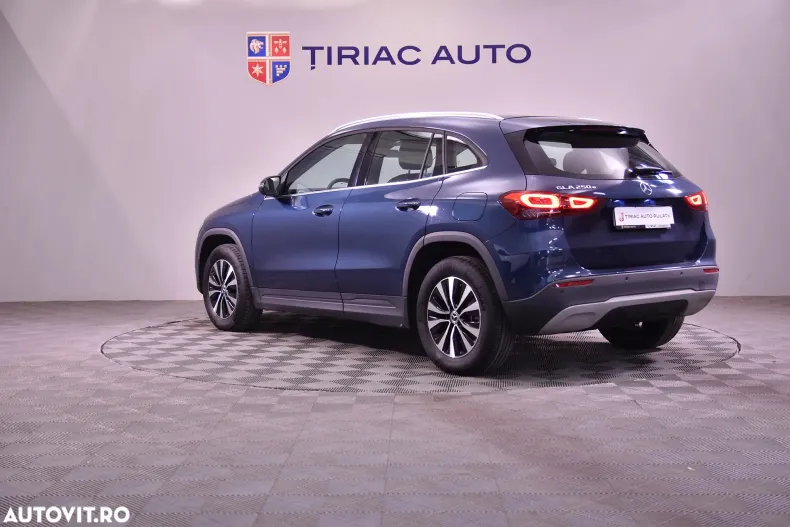 Mercedes-Benz GLA din 2022 cu 41.618 km - oferta MER184344 - foto 3