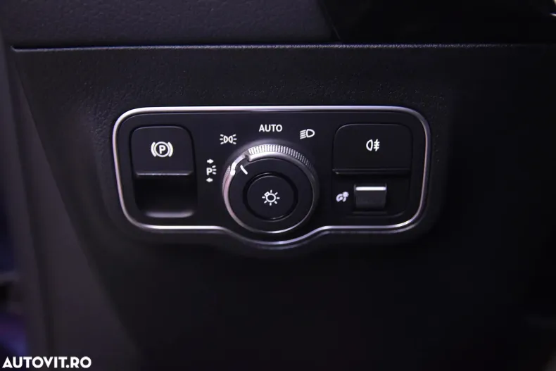 Mercedes-Benz GLA din 2022 cu 41.618 km - oferta MER184344 - foto 15