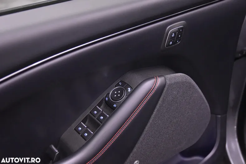 Ford Mustang Mach-E din 2021 cu 54.764 km - oferta FOR184356 - foto 14