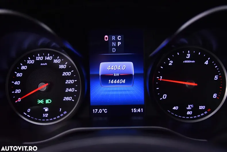 Mercedes-Benz V din 2022 cu 144.404 km - oferta MER184363 - foto 10