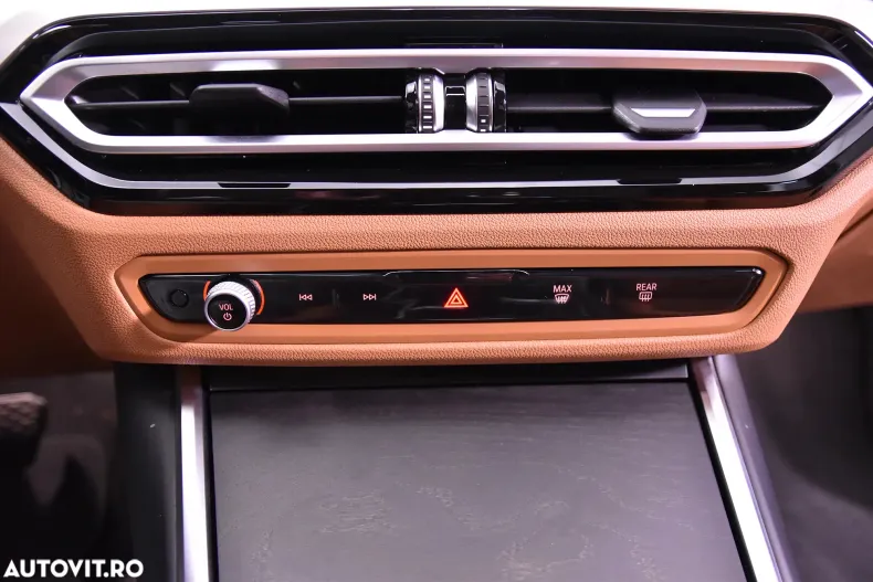 BMW Seria 3 din 2022 cu 30.295 km - oferta BMW184398 - foto 18