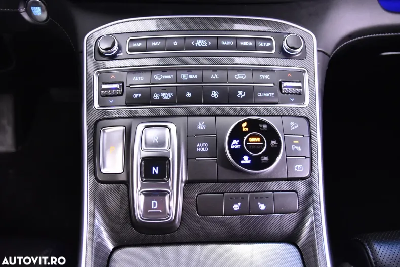 Hyundai SANTA FE din 2021 cu 49.388 km - oferta HYU184401 - foto 18