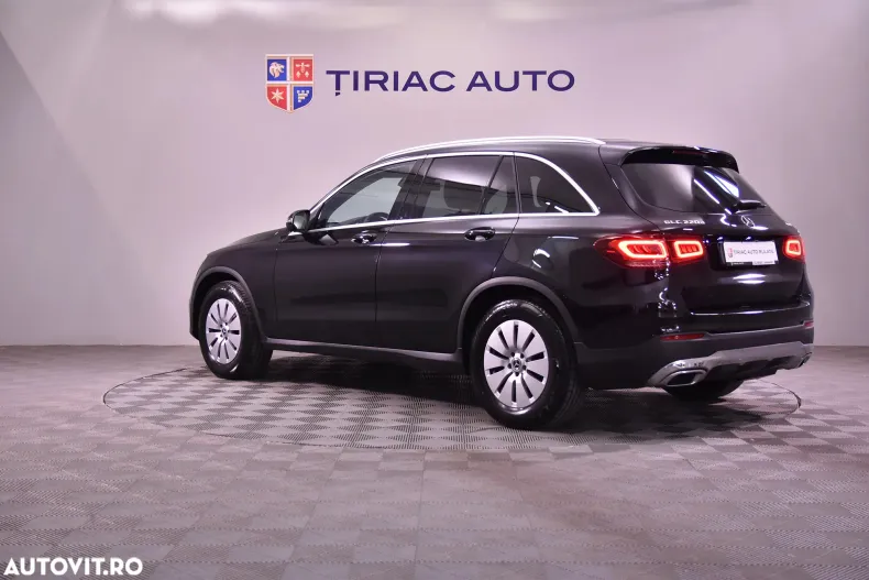 Mercedes-Benz GLC din 2022 cu 120.858 km - oferta MER184420 - foto 3