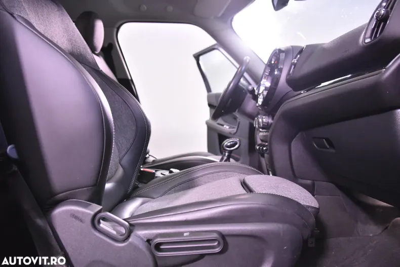 MINI Countryman din 2020 cu 92.245 km - oferta MIN184436 - foto 11